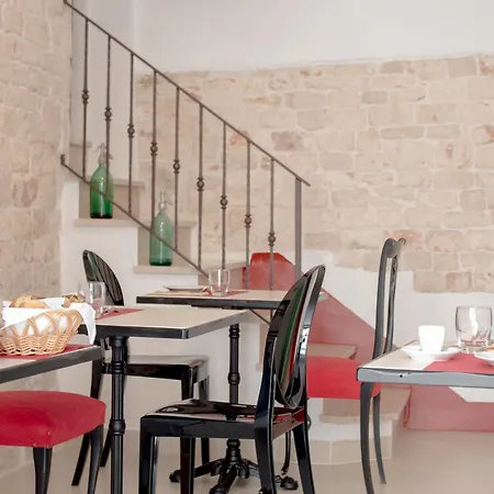 Dei Balzi Dimore Di Charme B&B 콘베르사노